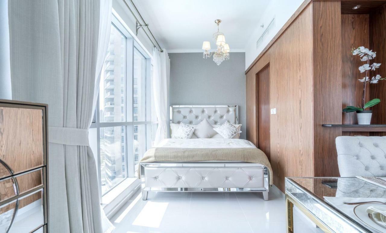 Elite Royal Apartment - Full Burj Khalifa & Fountain View - Opal - 2 Bedrooms Plus 1 Open Bedroom Without Partition Dubai Exteriör bild